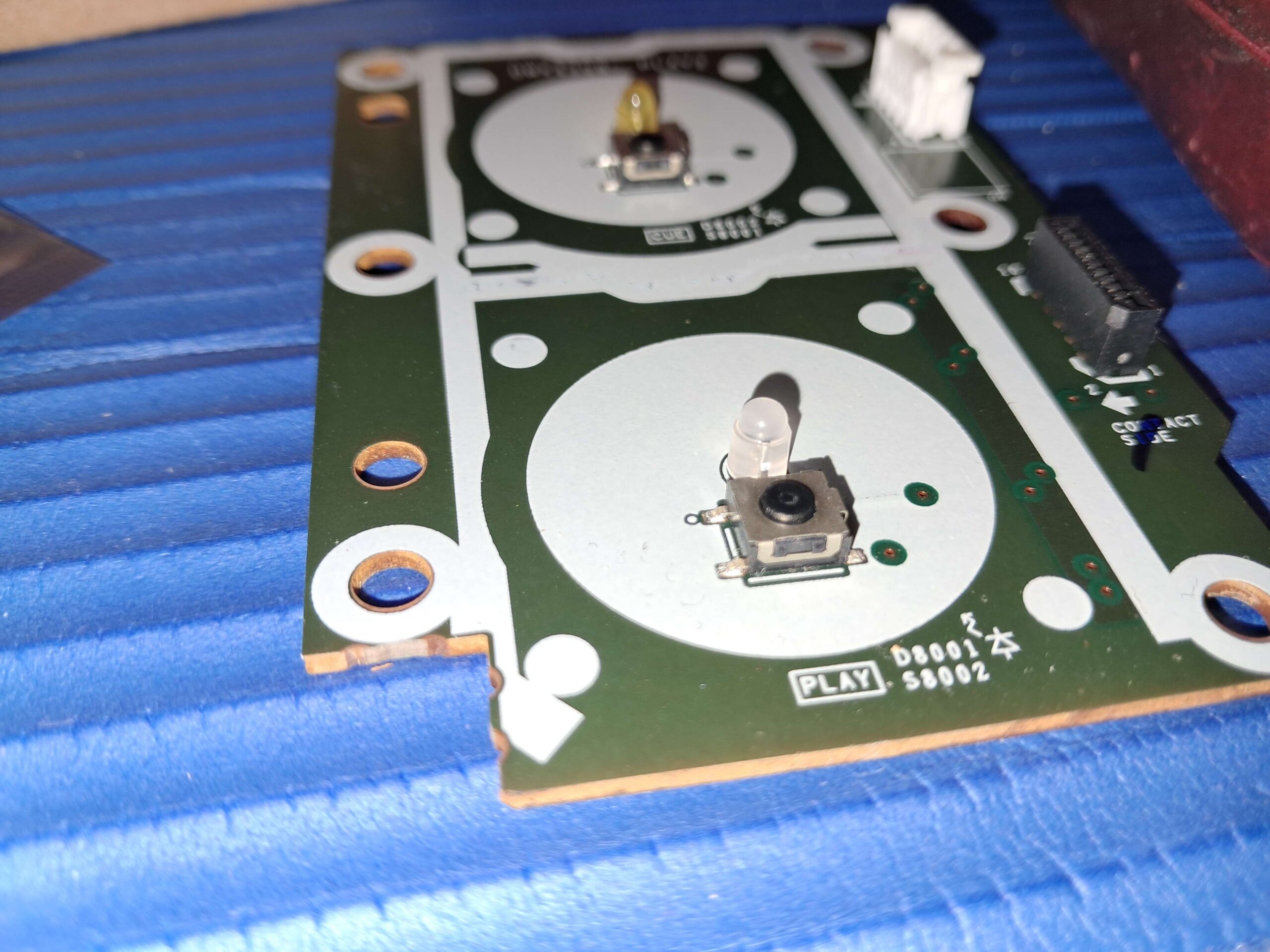 mikrotasteri cu i play