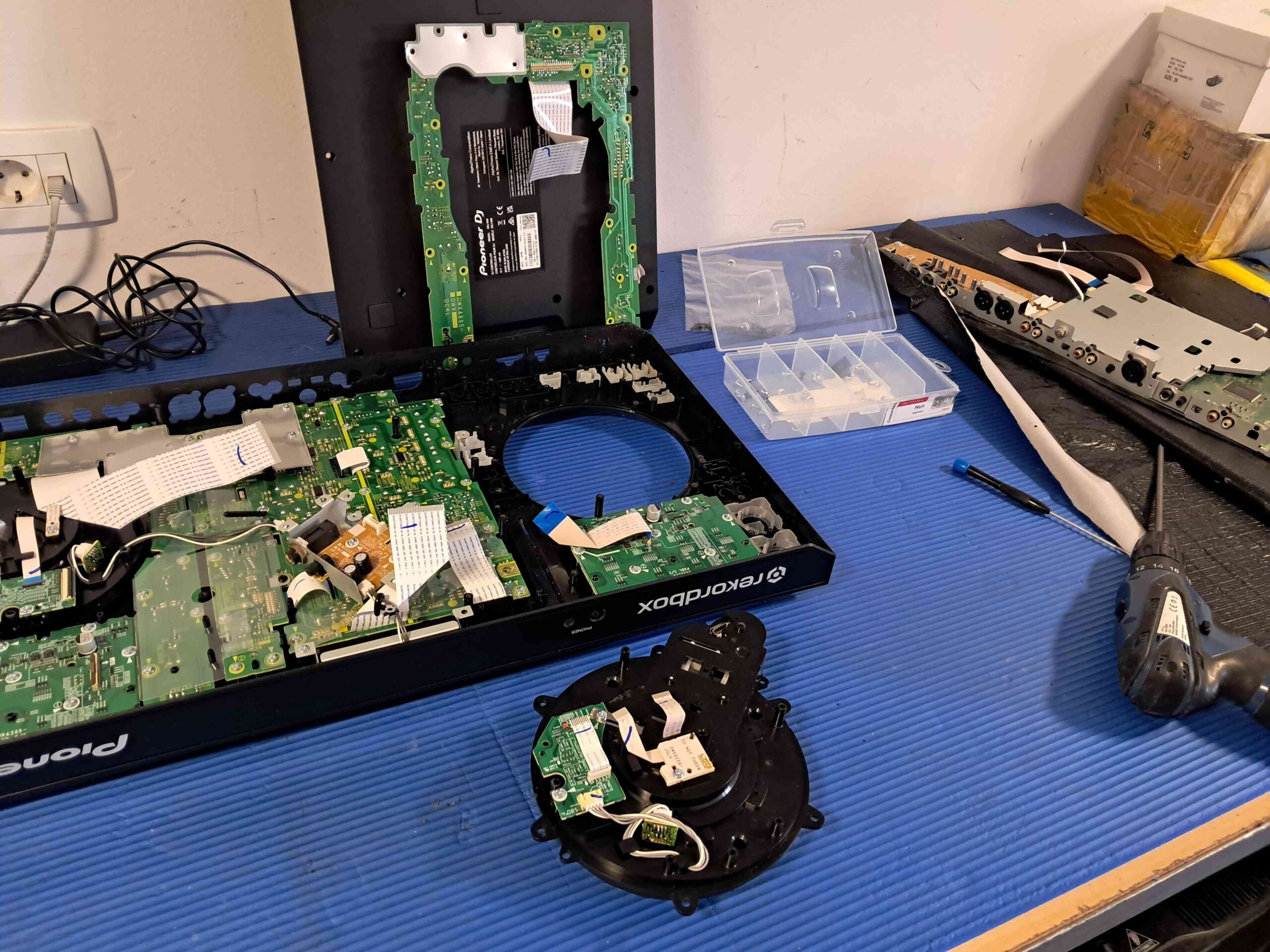 otvorena kontrola pioneer