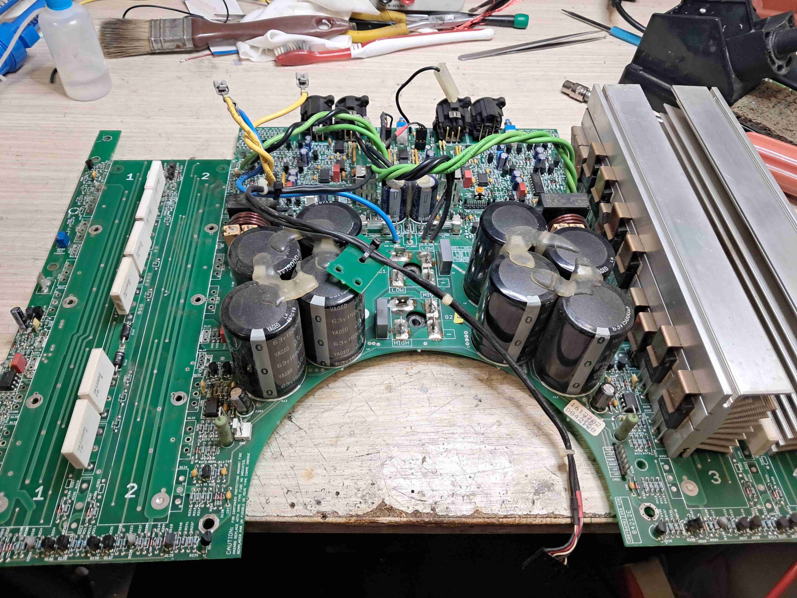 pojačalo odletovani tranzistori jedan kanal