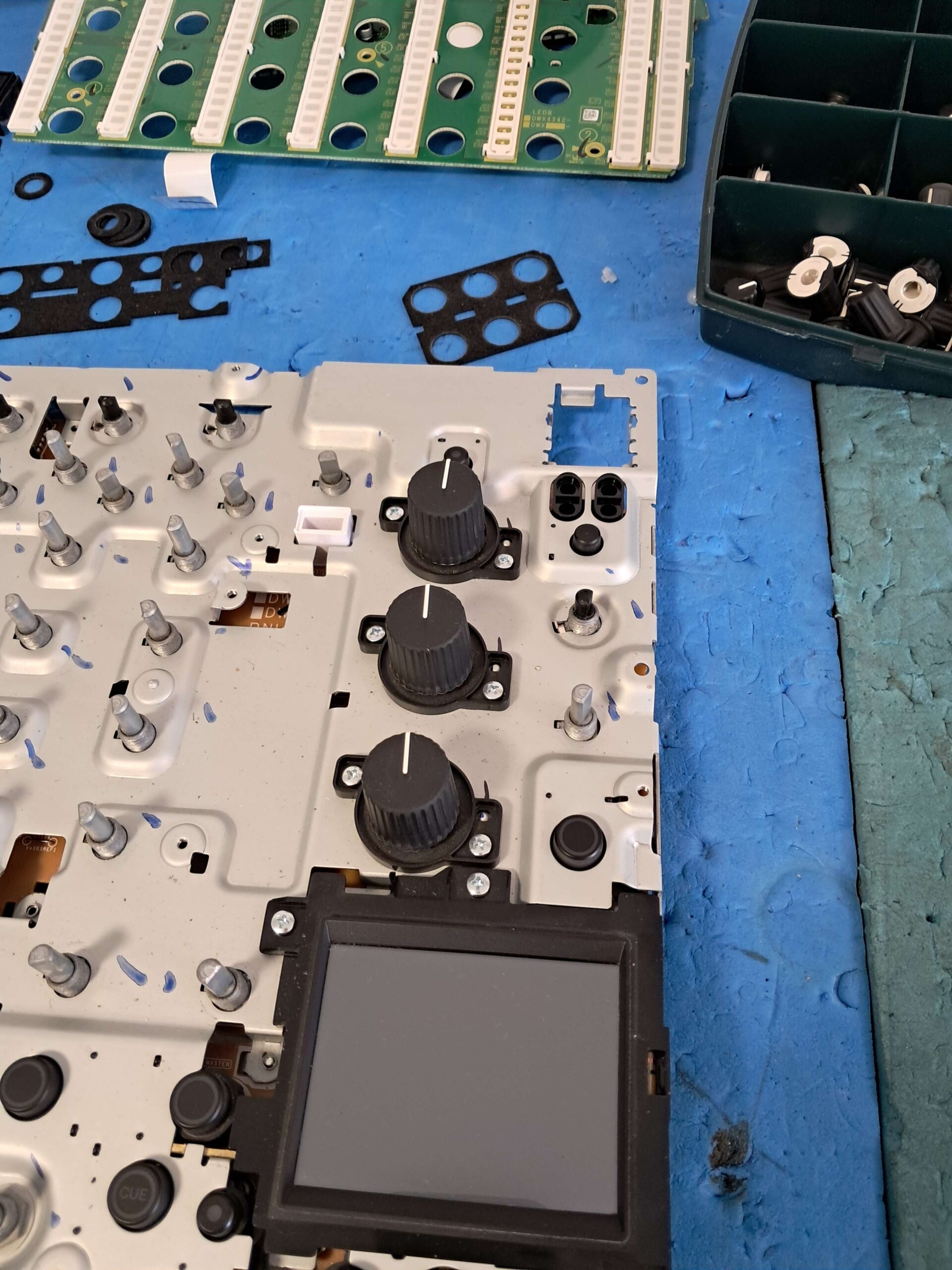 popravka i servis audio opreme Podgorica Crna Gora (12)