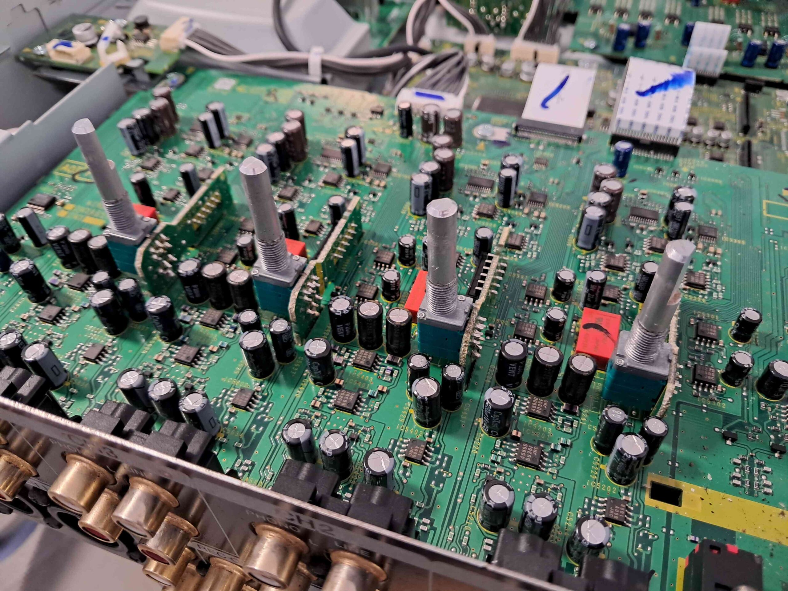 popravka i servis audio opreme Podgorica Crna Gora (3)