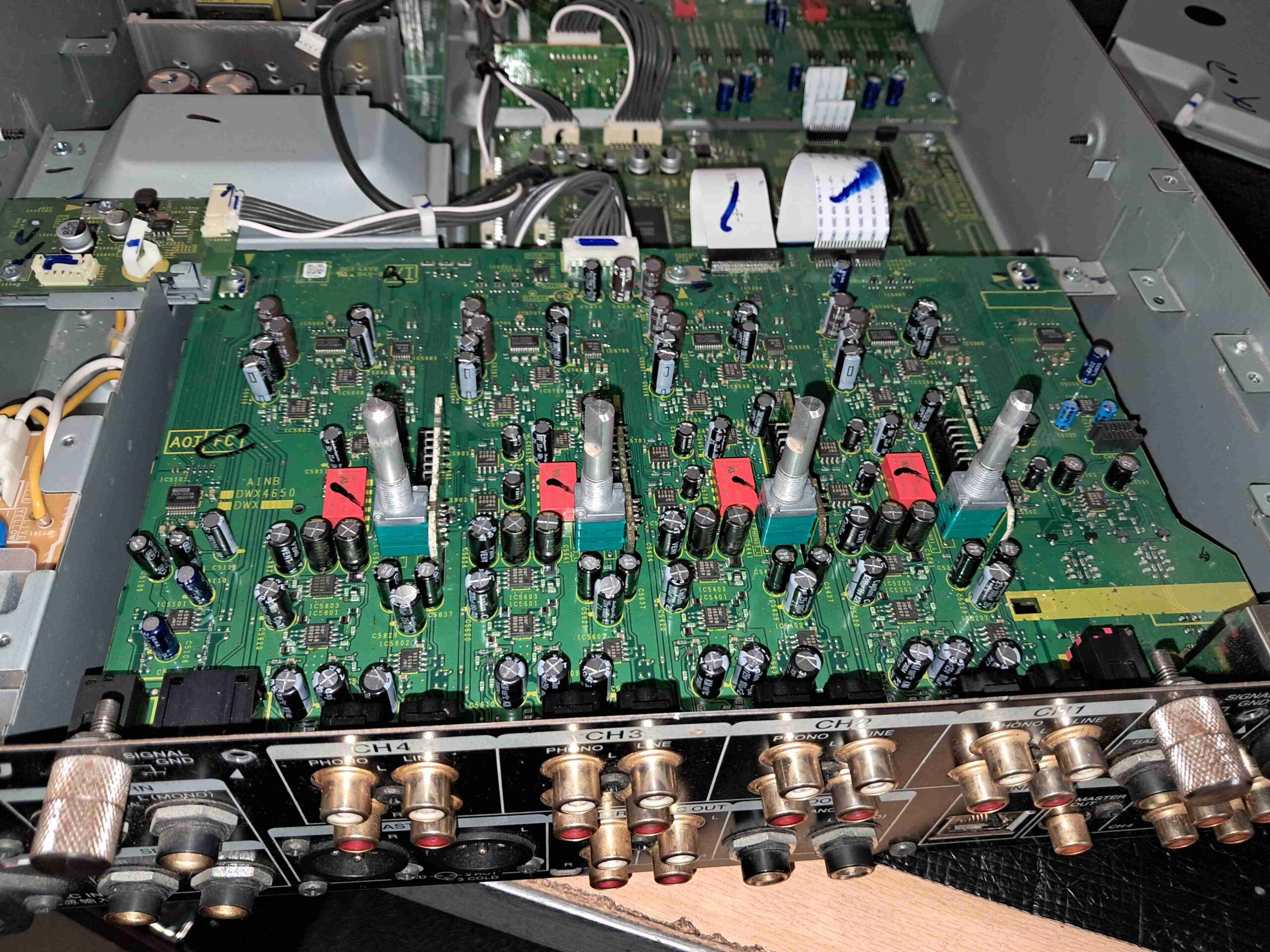 popravka i servis audio opreme Podgorica Crna Gora (8)