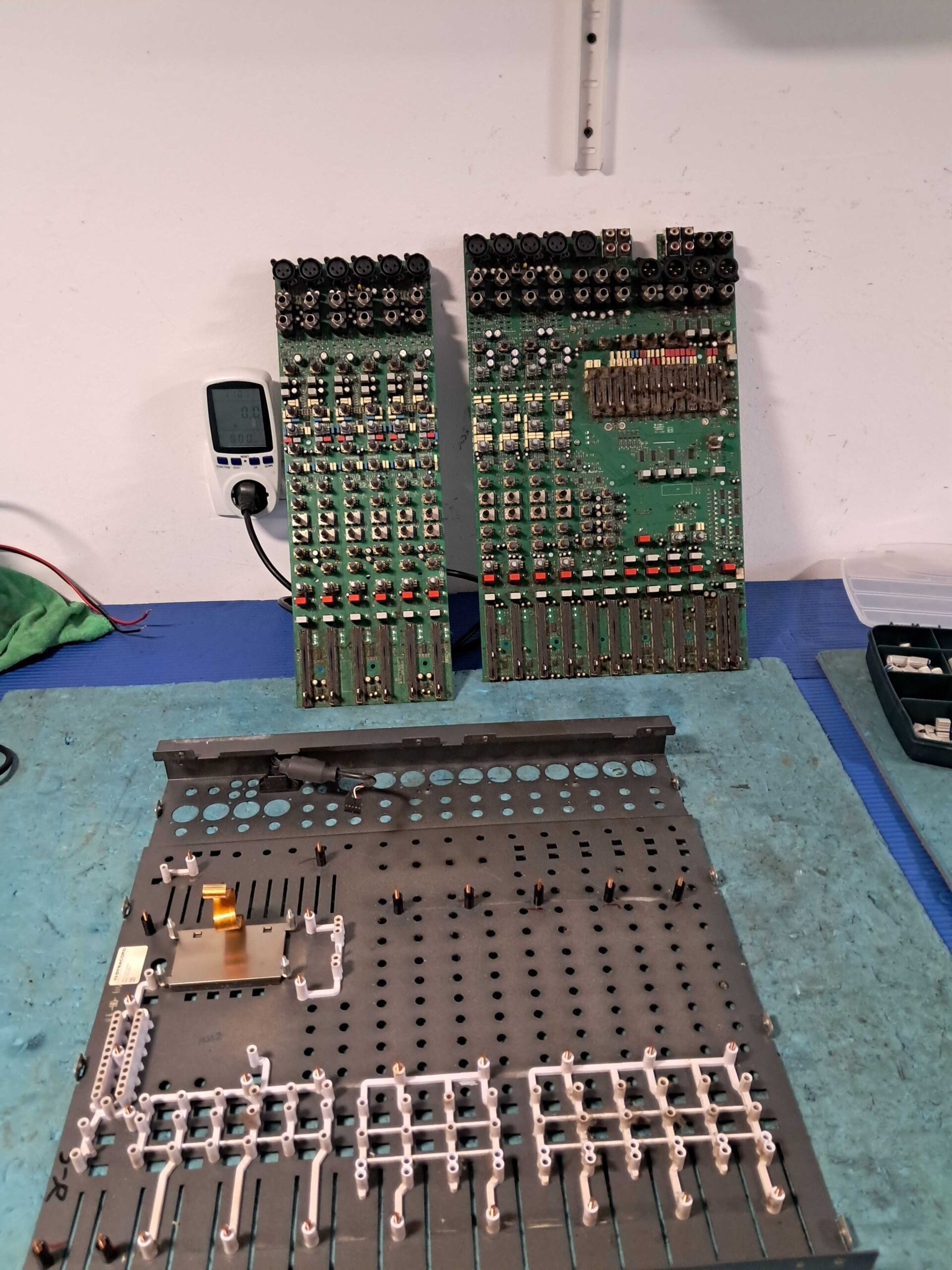 skinuta i druga ploča